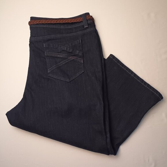 NWT Gloria Vanderbilt Mid Rise Capri Jeans Size 18 Straight Leg Dark Wash - Picture 1 of 10